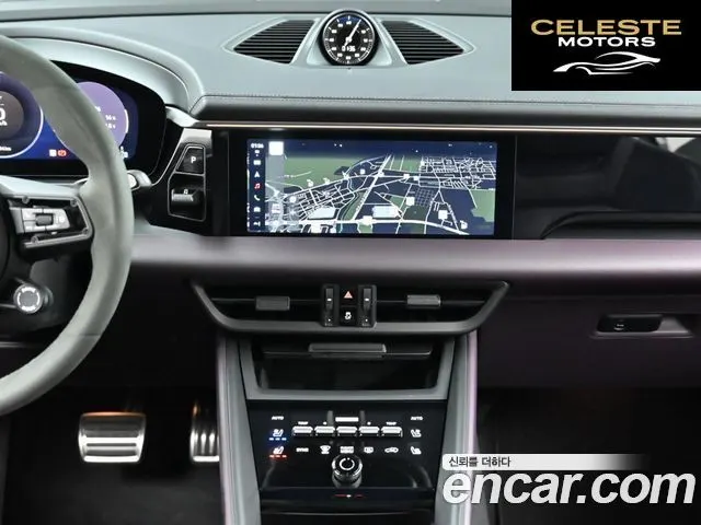 PORSCHE Macan EV 4 2025 — photo 14 sur 26