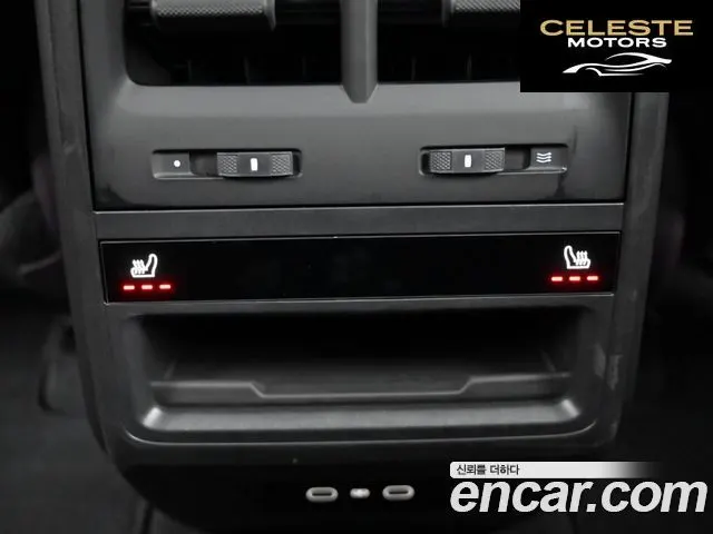 PORSCHE Macan EV 4 2025 — photo 16 sur 26