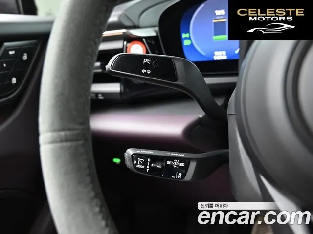 PORSCHE Macan EV 4 2025 — photo 18 sur 26