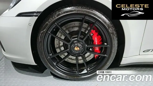 PORSCHE 911 (992) Carrera 4 GTS 2022 — photo 5 sur 30