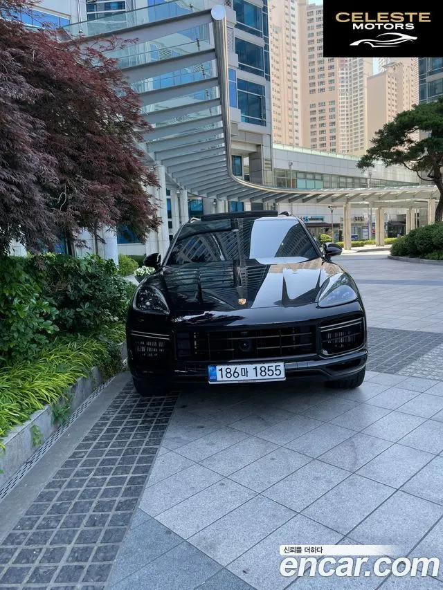 PORSCHE Cayenne (PO536) 4.0 Turbo 2021 — photo 2 sur 9