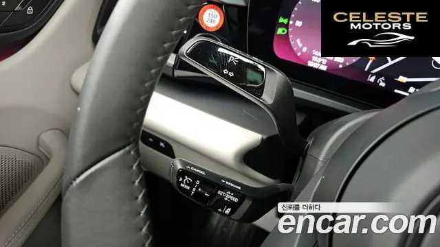 PORSCHE Macan EV 4S 2025 — photo 39 sur 40