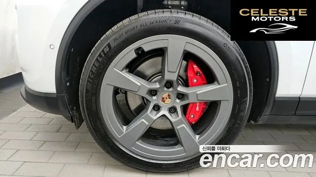 PORSCHE Macan EV 4S 2025 — photo 5 sur 40