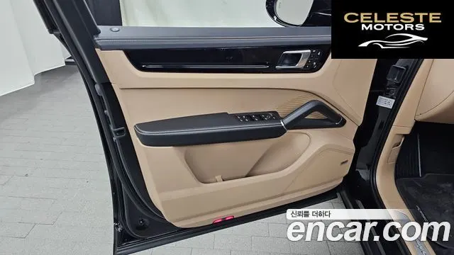 PORSCHE Cayenne (PO536) 3.0 Coupé 2023 — photo 14 sur 30