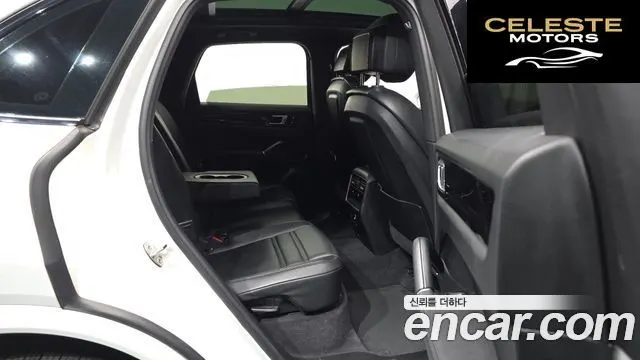 PORSCHE Cayenne (PO536) 3.0 2019 — photo 12 sur 26