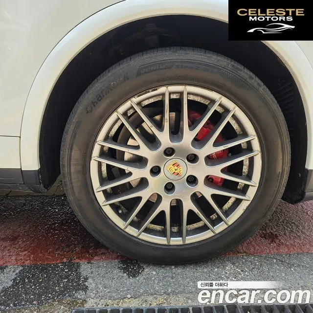PORSCHE Cayenne 3.0 2013 — photo 9 sur 17
