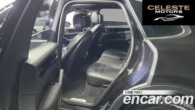 PORSCHE Cayenne (PO536) 3.0 2021 — photo 17 sur 32
