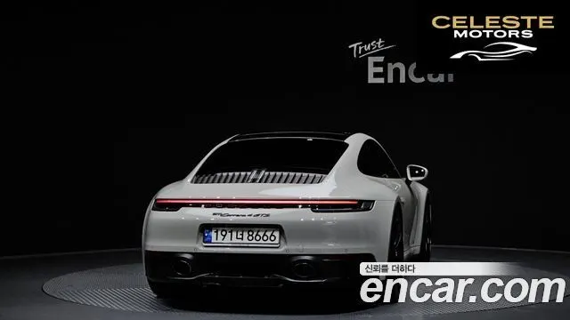 PORSCHE 911 (992) Carrera 4 GTS 2022 — photo 4 sur 30