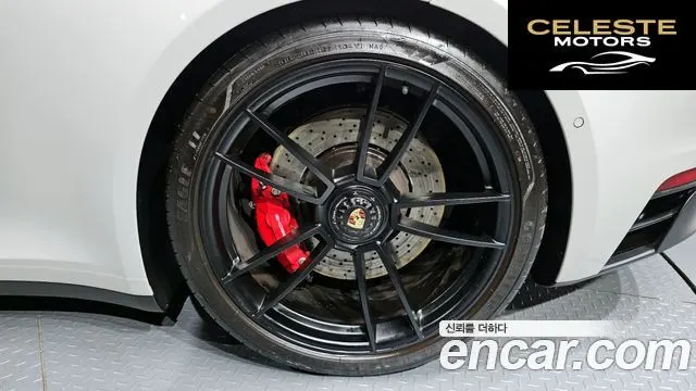 PORSCHE 911 (992) Carrera 4 GTS 2022 — photo 7 sur 30