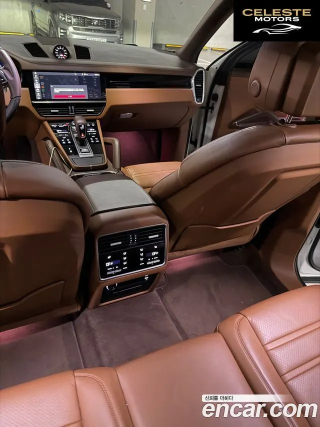 PORSCHE Cayenne (PO536) 3.0 2020 — photo 8 sur 16