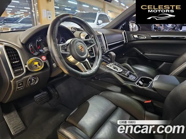 PORSCHE Cayenne 3.0 Edition 2017 — photo 24 sur 26