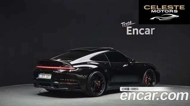 PORSCHE 911 (992) Carrera 4 GTS 2023 — photo 2 sur 37