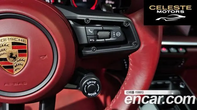 PORSCHE 911 (992) Carrera 4 GTS 2023 — photo 32 sur 37