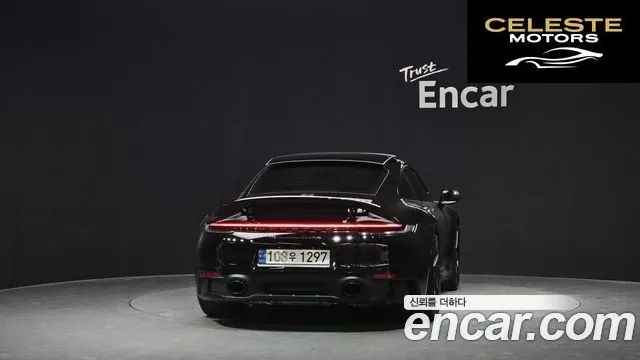 PORSCHE 911 (992) Carrera 4 GTS 2023 — photo 4 sur 37