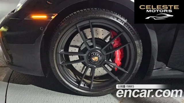 PORSCHE 911 (992) Carrera 4 GTS 2023 — photo 5 sur 37