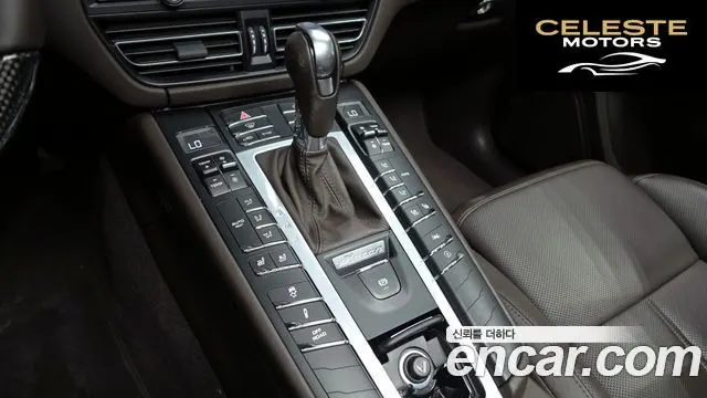 PORSCHE Macan 2.0 2021 — photo 12 sur 30
