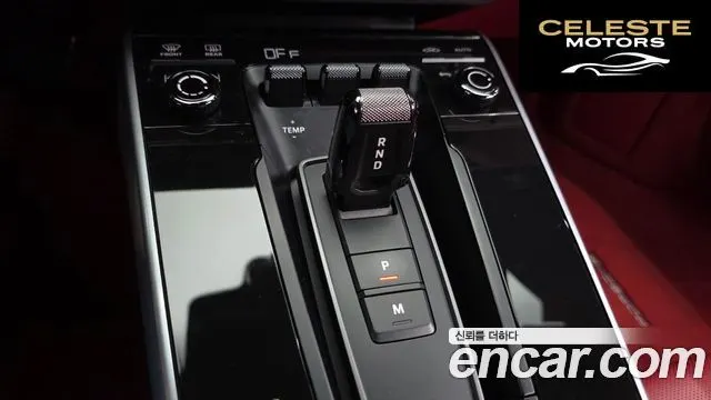 PORSCHE 911 (992) Turbo S Cabriolet 2023 — photo 9 sur 20