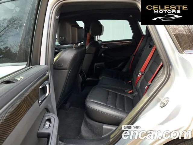 PORSCHE Macan 2.9 GTS 2021 — photo 9 sur 26