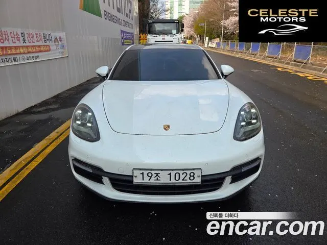 PORSCHE Panamera (971) 3.0 AWD 2018 — photo 2 sur 26