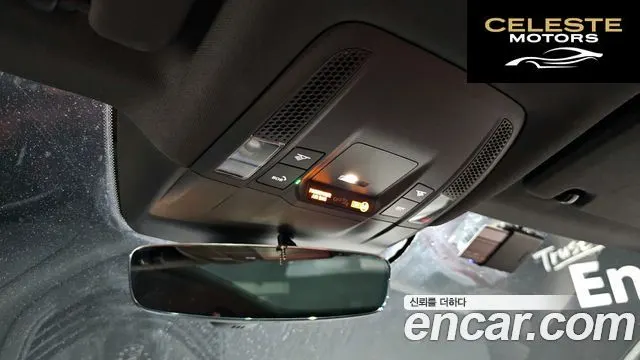 PORSCHE Taycan 4S 2025 — photo 18 sur 20