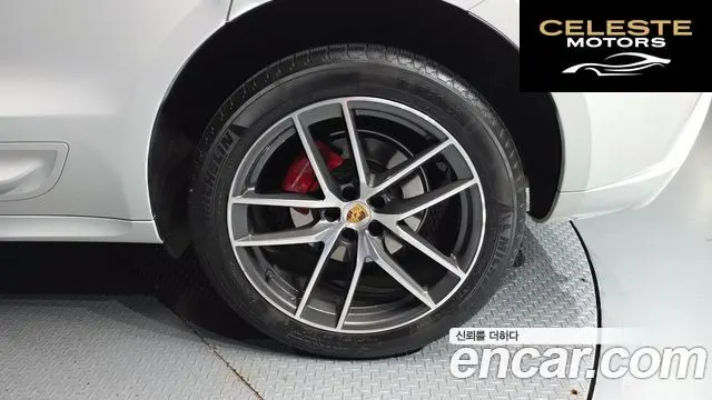 PORSCHE Macan 2.9 S 2022 — photo 6 sur 32