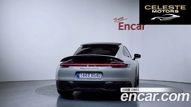 PORSCHE 911 (992) Carrera 4 GTS 2023 — photo 4 sur 33