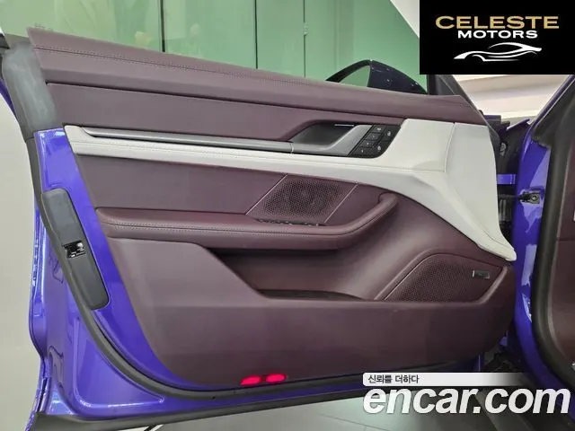 PORSCHE Taycan 4 2026 — photo 10 sur 18