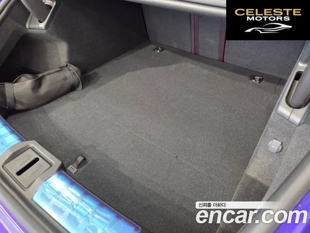 PORSCHE Taycan 4 2026 — photo 12 sur 18