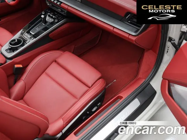 PORSCHE 911 (992) Carrera 4 Cabriolet 2023 — photo 18 sur 26
