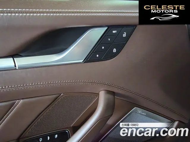 PORSCHE 911 (992) Turbo S Cabriolet 2023 — photo 15 sur 26