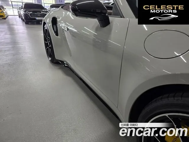 PORSCHE 911 (992) Turbo S Cabriolet 2023 — photo 9 sur 26