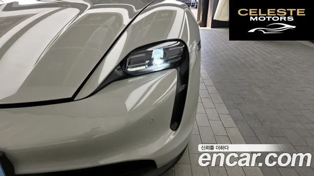 PORSCHE Taycan 2022 — photo 8 sur 30