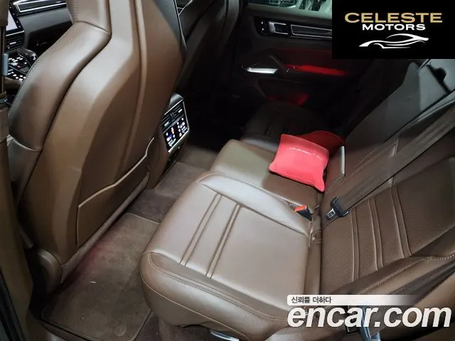 PORSCHE Cayenne (PO536) 4.0 Turbo 2021 — photo 10 sur 26