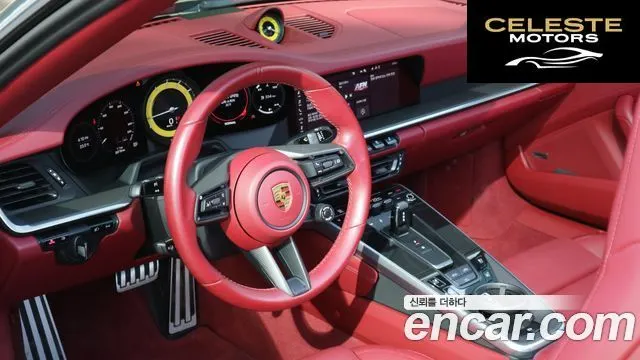 PORSCHE 911 (992) Carrera 4 Cabriolet 2021 — photo 12 sur 26