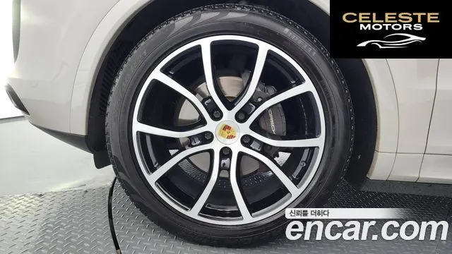 PORSCHE Cayenne (PO536) 3.0 Coupé 2021 — photo 5 sur 37
