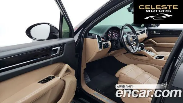 PORSCHE Cayenne (PO536) 3.0 2020 — photo 13 sur 36