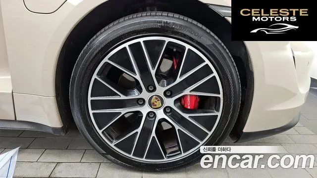PORSCHE Taycan 4S 2022 — photo 7 sur 39