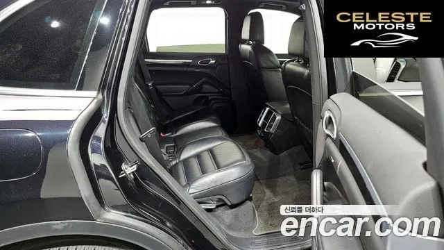 PORSCHE Cayenne 3.0 2012 — photo 12 sur 20