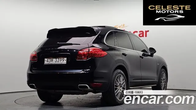 PORSCHE Cayenne 3.0 2012 — photo 2 sur 20