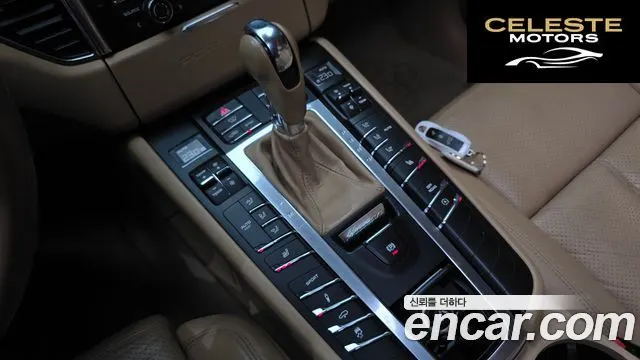PORSCHE Macan 3.6 Turbo 2014 — photo 9 sur 20
