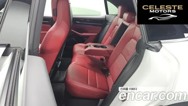 PORSCHE Macan EV 2025 — photo 16 sur 20