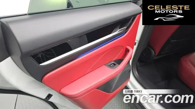 PORSCHE Macan EV 2025 — photo 17 sur 20