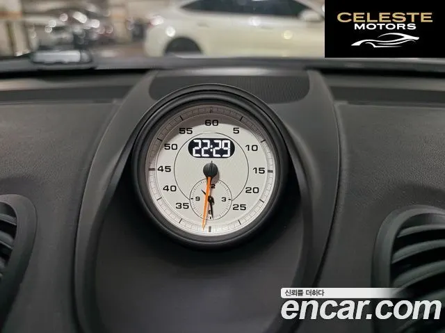 PORSCHE 718 Cayman 4.0 GT4 2023 — photo 7 sur 26