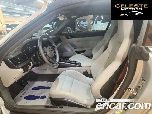 PORSCHE 911 (992) Carrera 4 Cabriolet 2024 — photo 7 sur 20