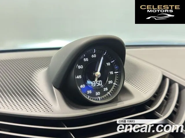 PORSCHE Taycan 4S 2023 — photo 12 sur 26