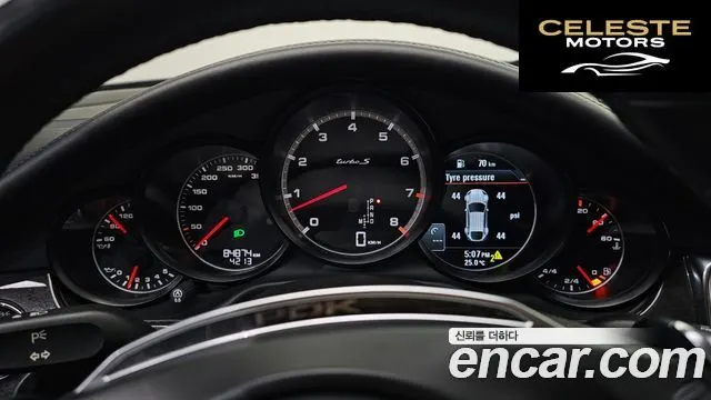 PORSCHE Panamera 4.8 Turbo S 2012 — photo 8 sur 20