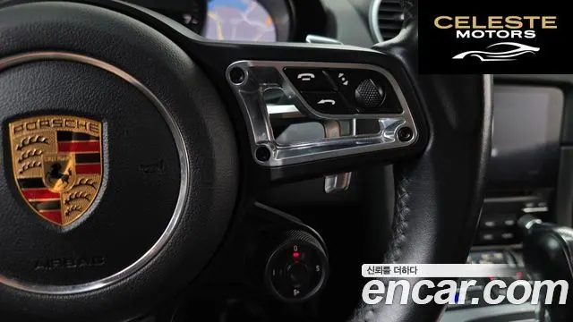 PORSCHE 718 Boxster 2.0 2019 — photo 22 sur 32