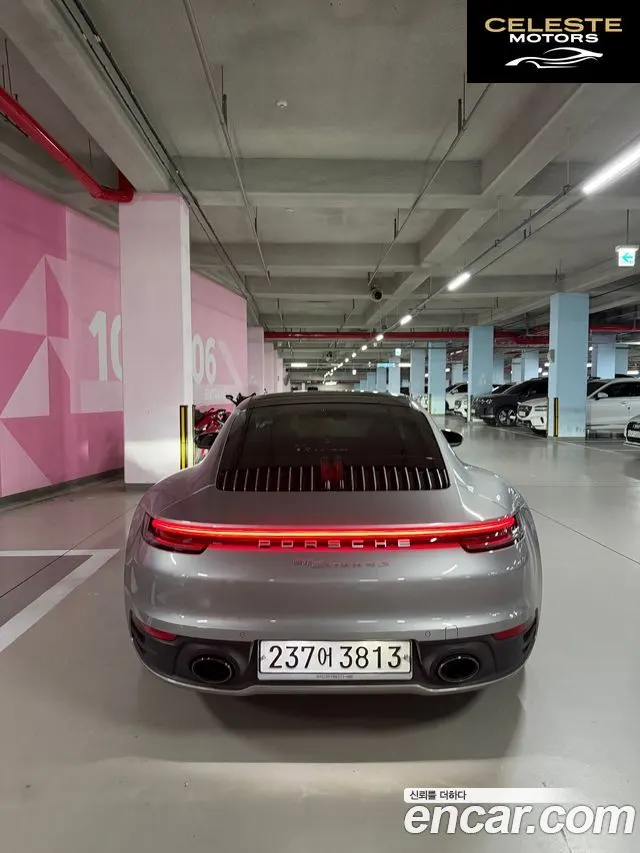 PORSCHE 911 (992) Carrera 4S 2020 — photo 4 sur 9