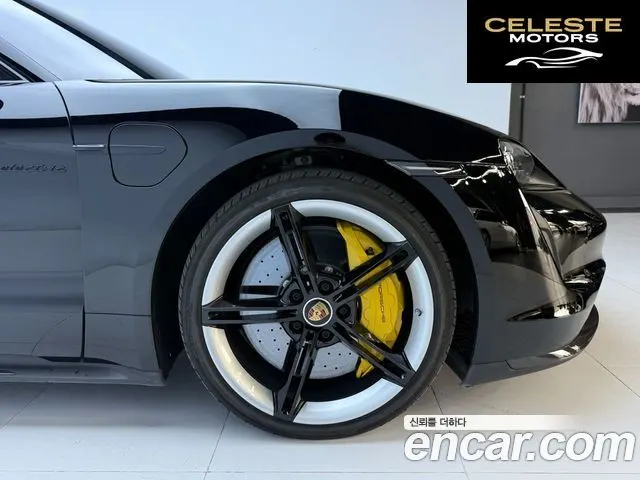 PORSCHE Taycan Turbo S 2021 — photo 13 sur 26