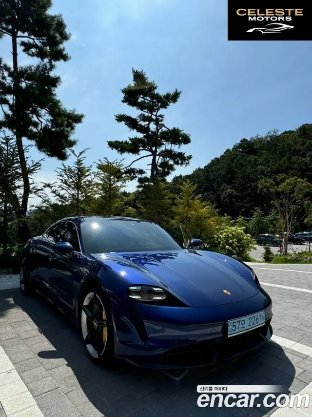 PORSCHE Taycan Turbo S 2021 — photo 17 sur 26